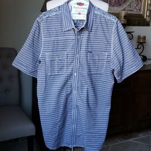 Men's short sleeve button up shirt